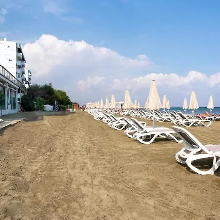 Stadem Court 17 شقة
